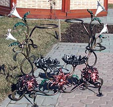 Кованные из металла вазоны, держаки для растений steemet.com.ua
